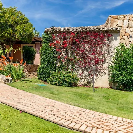 Vista Village 4* Loiri Porto San Paolo