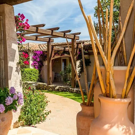 Vista Village 4*
