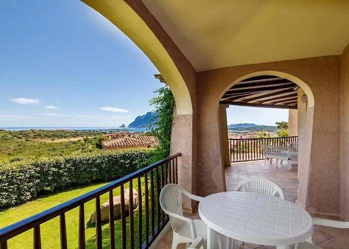 Vista Village 4*