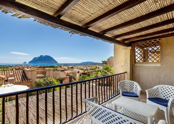 Vista Village 4*
